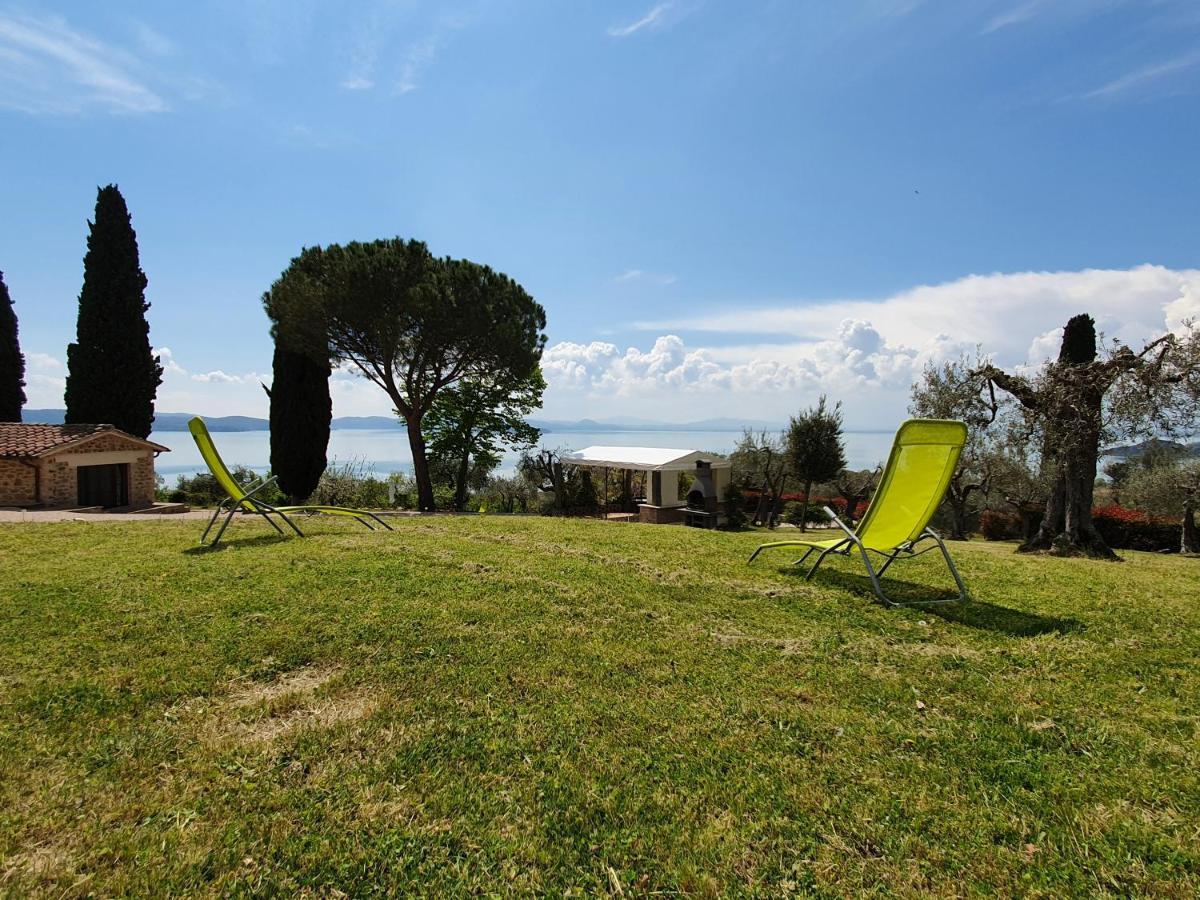 Antico Casale Tiravento Aparthotel Passignano sul Trasimeno Buitenkant foto