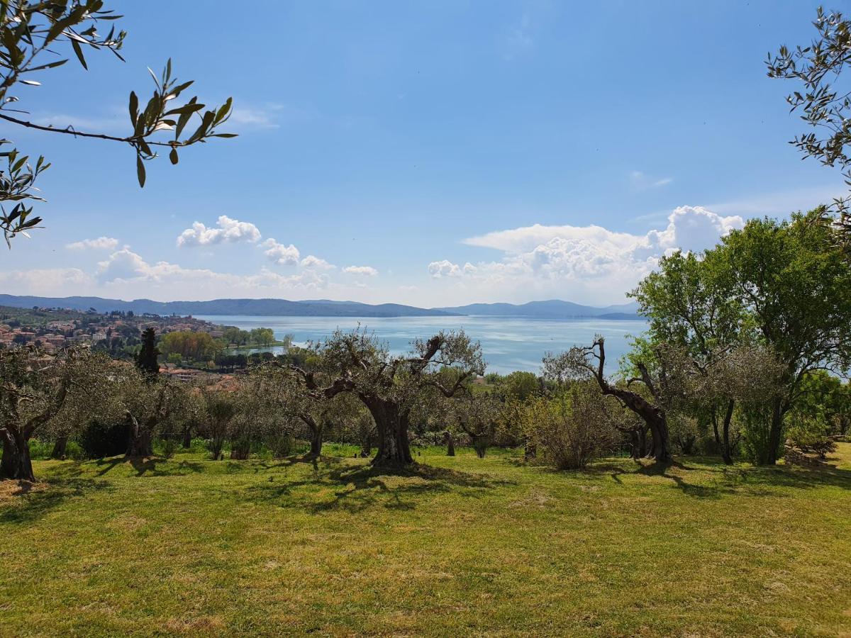 Antico Casale Tiravento Aparthotel Passignano sul Trasimeno Buitenkant foto