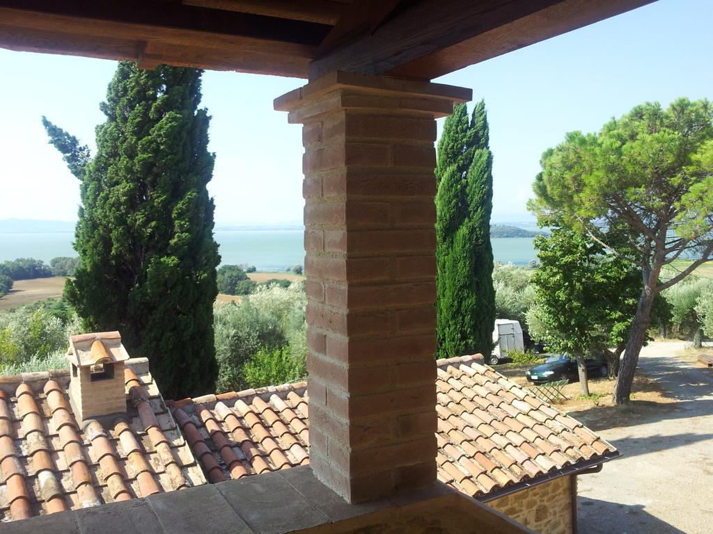 Antico Casale Tiravento Aparthotel Passignano sul Trasimeno Kamer foto