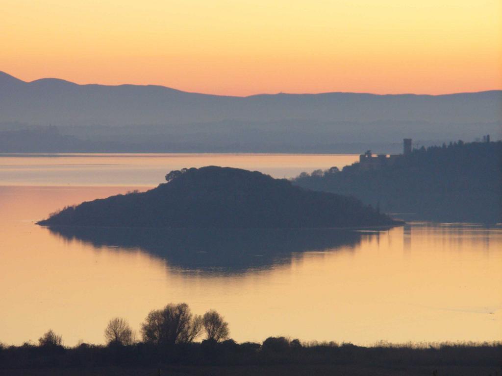 Antico Casale Tiravento Aparthotel Passignano sul Trasimeno Kamer foto