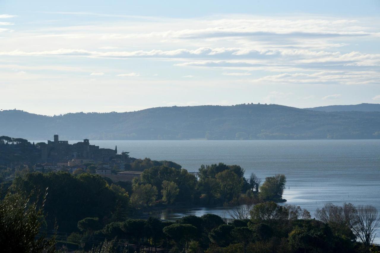 Antico Casale Tiravento Aparthotel Passignano sul Trasimeno Buitenkant foto